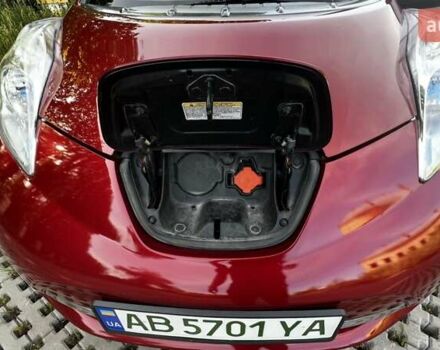 Красный Ниссан Лиф, объемом двигателя 0 л и пробегом 142 тыс. км за 6500 $, фото 19 на Automoto.ua