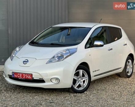 Червоний Ніссан Ліф, об'ємом двигуна 0 л та пробігом 90 тис. км за 5999 $, фото 20 на Automoto.ua