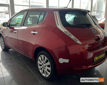 Червоний Ніссан Ліф, об'ємом двигуна 24 л та пробігом 68 тис. км за 6000 $, фото 4 на Automoto.ua