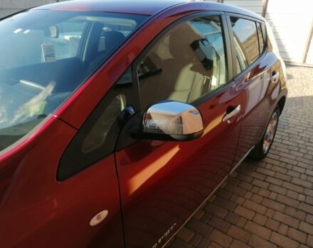 Красный Ниссан Лиф, объемом двигателя 0 л и пробегом 104 тыс. км за 7000 $, фото 20 на Automoto.ua