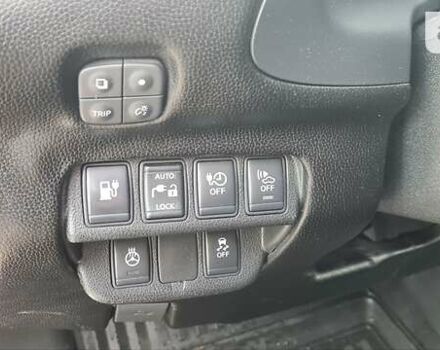 Красный Ниссан Лиф, объемом двигателя 0 л и пробегом 122 тыс. км за 4950 $, фото 6 на Automoto.ua