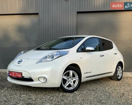 Червоний Ніссан Ліф, об'ємом двигуна 0 л та пробігом 90 тис. км за 5999 $, фото 12 на Automoto.ua