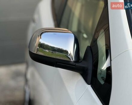 Червоний Ніссан Ліф, об'ємом двигуна 0 л та пробігом 90 тис. км за 5999 $, фото 5 на Automoto.ua