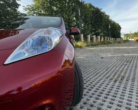 Красный Ниссан Лиф, объемом двигателя 0 л и пробегом 142 тыс. км за 6500 $, фото 22 на Automoto.ua