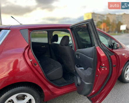 Красный Ниссан Лиф, объемом двигателя 0 л и пробегом 212 тыс. км за 7150 $, фото 11 на Automoto.ua