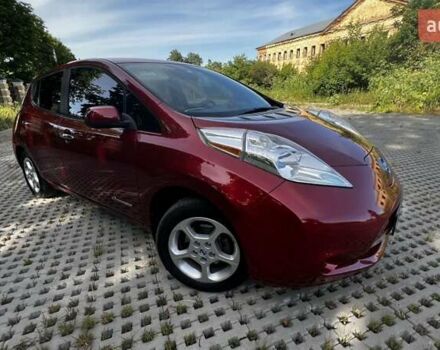Красный Ниссан Лиф, объемом двигателя 0 л и пробегом 142 тыс. км за 6500 $, фото 3 на Automoto.ua