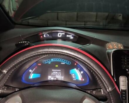 Червоний Ніссан Ліф, об'ємом двигуна 0 л та пробігом 113 тис. км за 9499 $, фото 7 на Automoto.ua