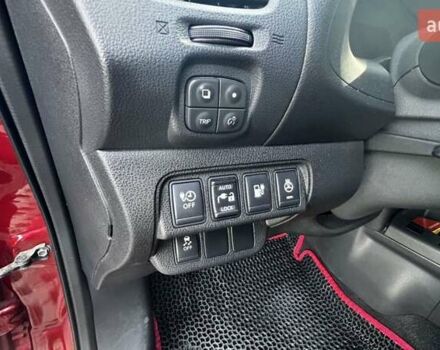 Красный Ниссан Лиф, объемом двигателя 0 л и пробегом 142 тыс. км за 6500 $, фото 16 на Automoto.ua