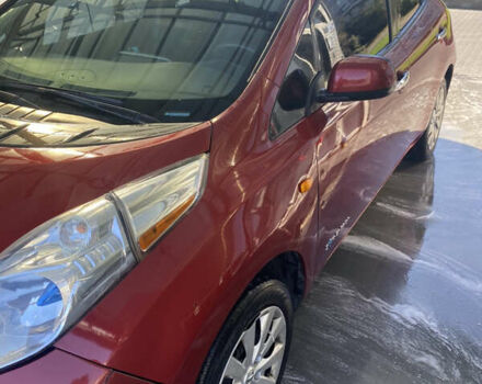 Красный Ниссан Лиф, объемом двигателя 0 л и пробегом 159 тыс. км за 5300 $, фото 5 на Automoto.ua