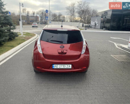 Червоний Ніссан Ліф, об'ємом двигуна 0 л та пробігом 275 тис. км за 6100 $, фото 3 на Automoto.ua