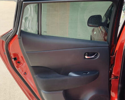 Красный Ниссан Лиф, объемом двигателя 0 л и пробегом 130 тыс. км за 8100 $, фото 14 на Automoto.ua