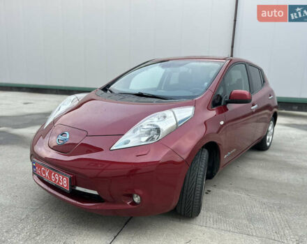 Красный Ниссан Лиф, объемом двигателя 0 л и пробегом 90 тыс. км за 6800 $, фото 9 на Automoto.ua