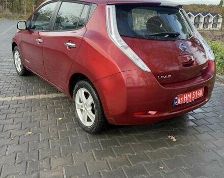 Красный Ниссан Лиф, объемом двигателя 0 л и пробегом 129 тыс. км за 6300 $, фото 7 на Automoto.ua