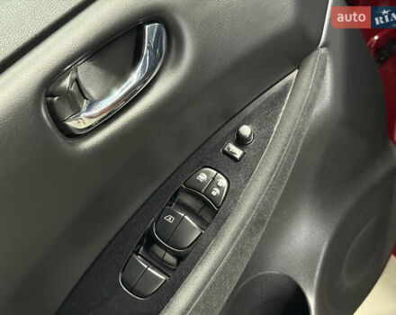 Красный Ниссан Лиф, объемом двигателя 0 л и пробегом 153 тыс. км за 6900 $, фото 73 на Automoto.ua