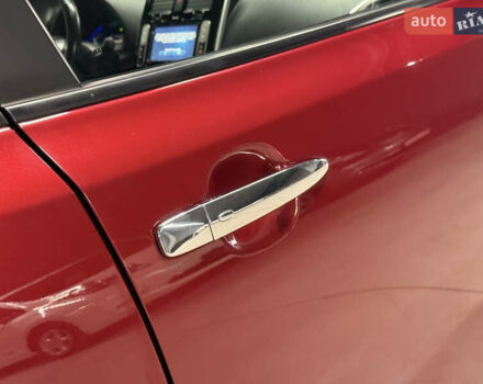 Красный Ниссан Лиф, объемом двигателя 0 л и пробегом 153 тыс. км за 6900 $, фото 25 на Automoto.ua