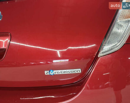 Красный Ниссан Лиф, объемом двигателя 0 л и пробегом 153 тыс. км за 6900 $, фото 41 на Automoto.ua