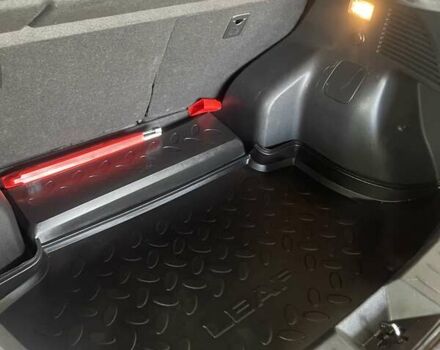 Ниссан Лиф 2014 в Виннице на Automoto.ua Красный Ниссан Лиф, объемом двигателя 0 л и пробегом 114 тыс. км за 6950 $, фото 26 на Automoto.ua