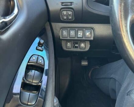 Красный Ниссан Лиф, объемом двигателя 0 л и пробегом 149 тыс. км за 7500 $, фото 18 на Automoto.ua