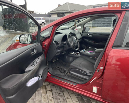 Красный Ниссан Лиф, объемом двигателя 0 л и пробегом 156 тыс. км за 6500 $, фото 16 на Automoto.ua