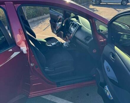 Красный Ниссан Лиф, объемом двигателя 0 л и пробегом 149 тыс. км за 7500 $, фото 7 на Automoto.ua