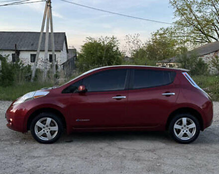 Красный Ниссан Лиф, объемом двигателя 0 л и пробегом 150 тыс. км за 7300 $, фото 1 на Automoto.ua