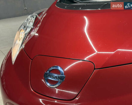 Красный Ниссан Лиф, объемом двигателя 0 л и пробегом 153 тыс. км за 6900 $, фото 8 на Automoto.ua