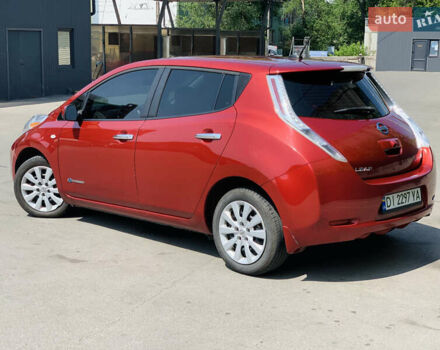Красный Ниссан Лиф, объемом двигателя 0 л и пробегом 130 тыс. км за 8100 $, фото 6 на Automoto.ua