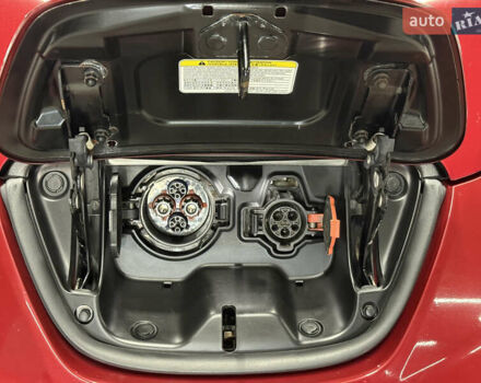 Красный Ниссан Лиф, объемом двигателя 0 л и пробегом 153 тыс. км за 6900 $, фото 32 на Automoto.ua