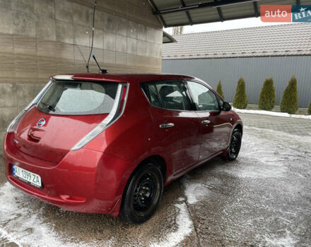 Красный Ниссан Лиф, объемом двигателя 0 л и пробегом 156 тыс. км за 6500 $, фото 2 на Automoto.ua