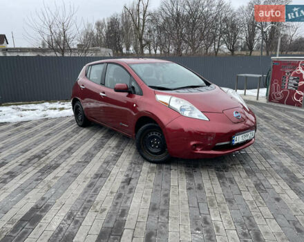 Красный Ниссан Лиф, объемом двигателя 0 л и пробегом 156 тыс. км за 6500 $, фото 5 на Automoto.ua