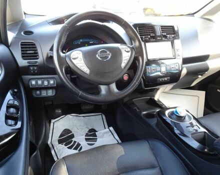 Червоний Ніссан Ліф, об'ємом двигуна 0 л та пробігом 90 тис. км за 7800 $, фото 6 на Automoto.ua