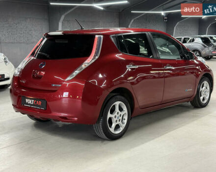 Красный Ниссан Лиф, объемом двигателя 0 л и пробегом 153 тыс. км за 6900 $, фото 39 на Automoto.ua