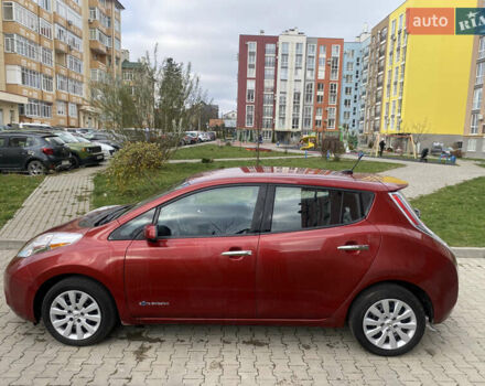 Красный Ниссан Лиф, объемом двигателя 0 л и пробегом 108 тыс. км за 5999 $, фото 11 на Automoto.ua