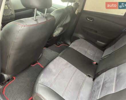 Червоний Ніссан Ліф, об'ємом двигуна 0 л та пробігом 160 тис. км за 8200 $, фото 8 на Automoto.ua