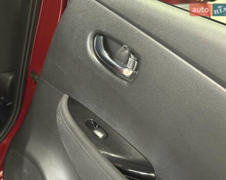 Красный Ниссан Лиф, объемом двигателя 0 л и пробегом 153 тыс. км за 6900 $, фото 56 на Automoto.ua