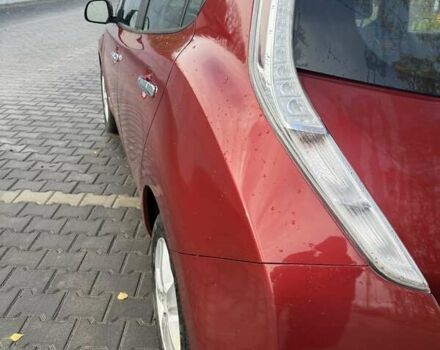 Красный Ниссан Лиф, объемом двигателя 0 л и пробегом 129 тыс. км за 6300 $, фото 12 на Automoto.ua