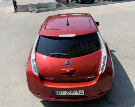 Красный Ниссан Лиф, объемом двигателя 0 л и пробегом 130 тыс. км за 8100 $, фото 9 на Automoto.ua