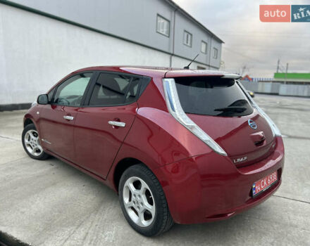Красный Ниссан Лиф, объемом двигателя 0 л и пробегом 90 тыс. км за 6800 $, фото 5 на Automoto.ua