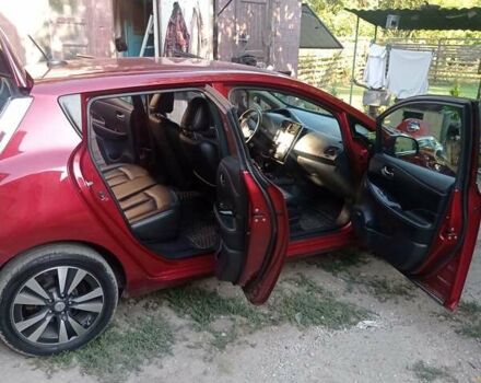 Красный Ниссан Лиф, объемом двигателя 0 л и пробегом 155 тыс. км за 7700 $, фото 41 на Automoto.ua