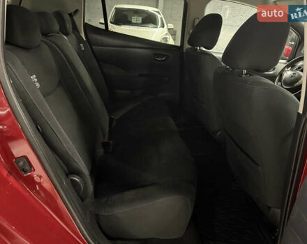 Красный Ниссан Лиф, объемом двигателя 0 л и пробегом 153 тыс. км за 6900 $, фото 54 на Automoto.ua