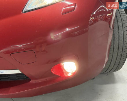 Красный Ниссан Лиф, объемом двигателя 0 л и пробегом 153 тыс. км за 6900 $, фото 7 на Automoto.ua