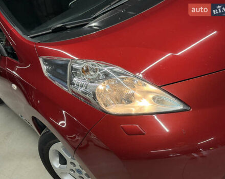 Красный Ниссан Лиф, объемом двигателя 0 л и пробегом 153 тыс. км за 6900 $, фото 4 на Automoto.ua