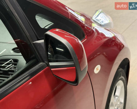 Красный Ниссан Лиф, объемом двигателя 0 л и пробегом 153 тыс. км за 6900 $, фото 28 на Automoto.ua