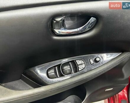 Красный Ниссан Лиф, объемом двигателя 0 л и пробегом 93 тыс. км за 7100 $, фото 22 на Automoto.ua