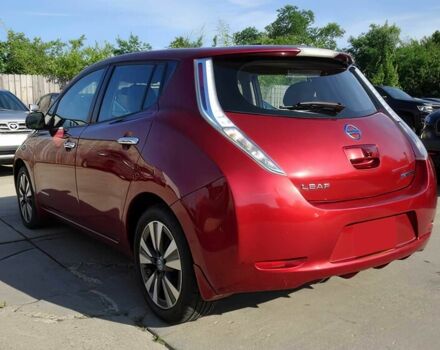 Красный Ниссан Лиф, объемом двигателя 0 л и пробегом 85 тыс. км за 4700 $, фото 6 на Automoto.ua
