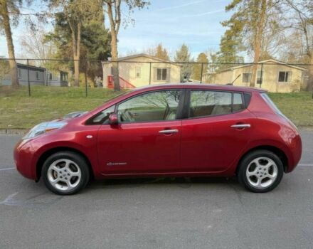 Красный Ниссан Лиф, объемом двигателя 0 л и пробегом 79 тыс. км за 12900 $, фото 3 на Automoto.ua