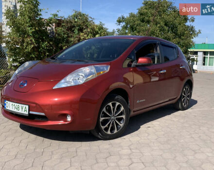 Красный Ниссан Лиф, объемом двигателя 0 л и пробегом 115 тыс. км за 5700 $, фото 13 на Automoto.ua