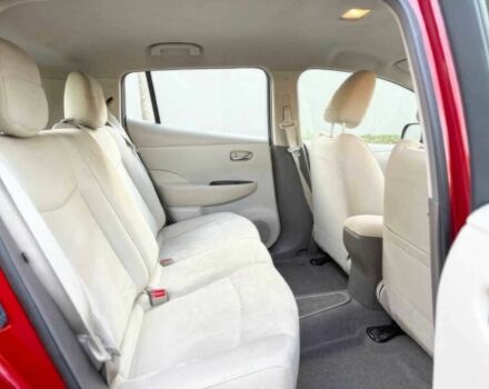 Красный Ниссан Лиф, объемом двигателя 0 л и пробегом 79 тыс. км за 12900 $, фото 11 на Automoto.ua