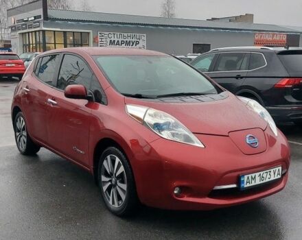 Красный Ниссан Лиф, объемом двигателя 0 л и пробегом 84 тыс. км за 7400 $, фото 1 на Automoto.ua