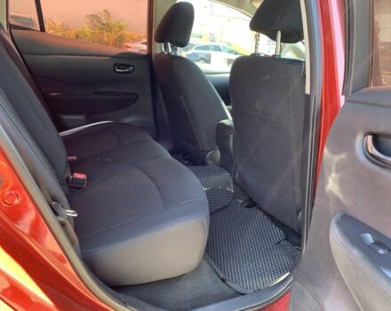 Красный Ниссан Лиф, объемом двигателя 0 л и пробегом 115 тыс. км за 5650 $, фото 4 на Automoto.ua